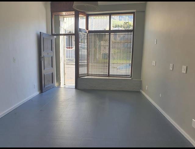 1 BEDROOM PROPERTY TO RENT IN WALMER ESTATE